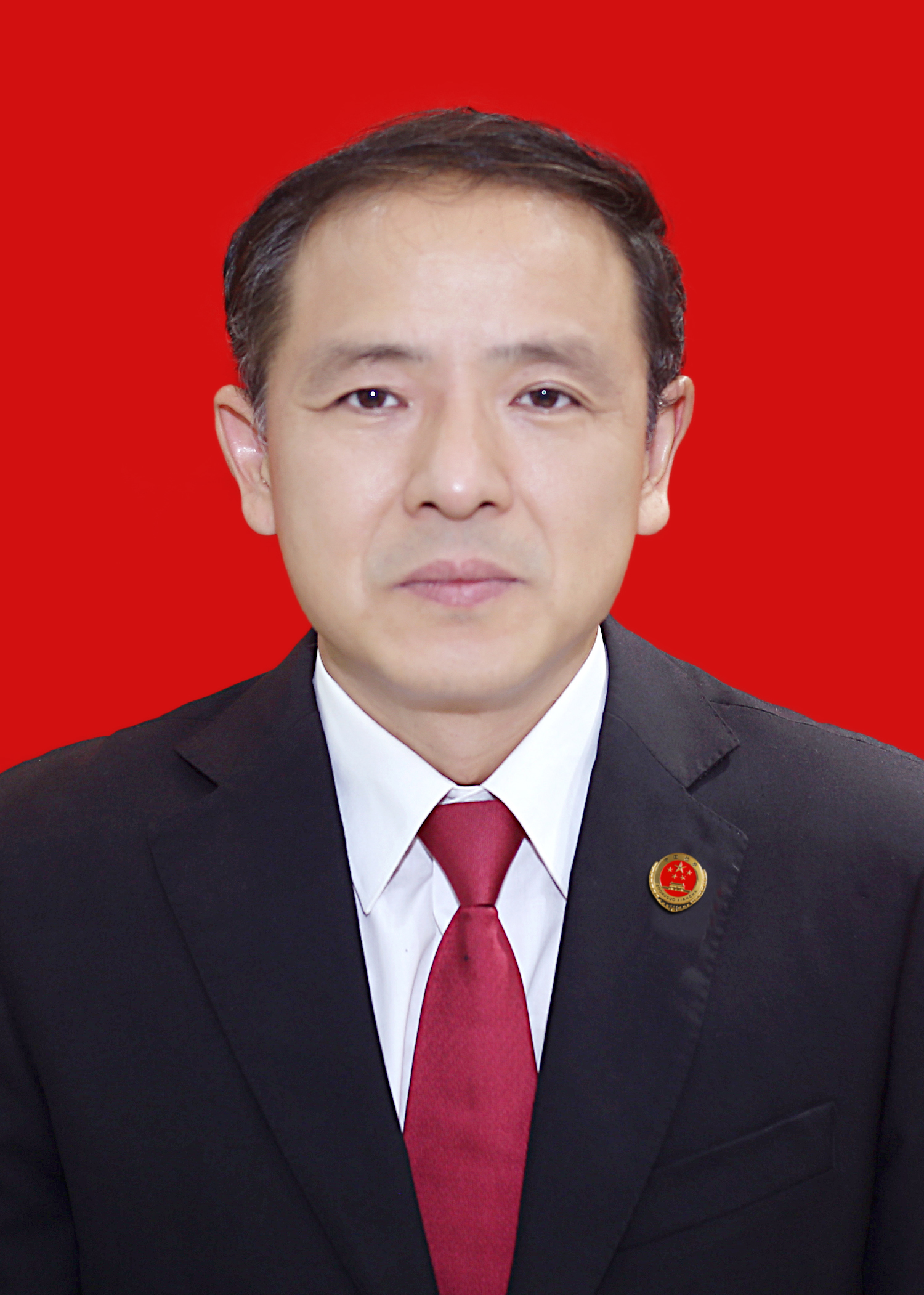 柳春龙证件照.jpg